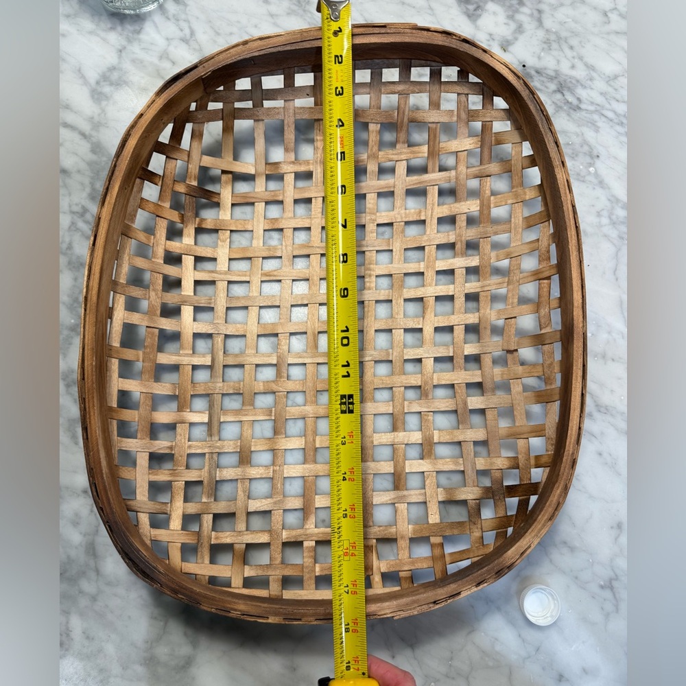 2 wooden woven tobacco baskets. 18in x 15in - Picture 6 of 6